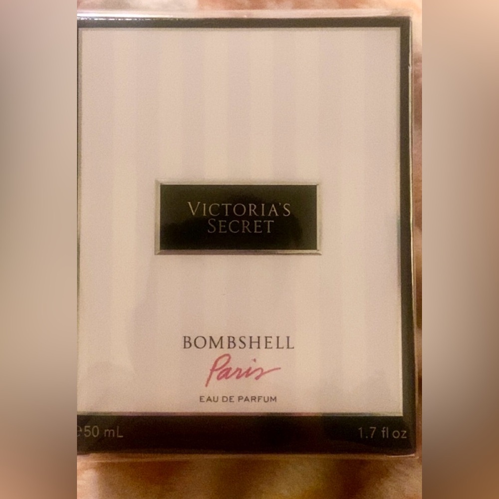 Victoria’s secret Bombshell perfume 1.7oz new in box sealed